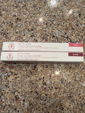 Arbonne Matte & Shine Lip Duo - in Fleur and Bloom. New in box